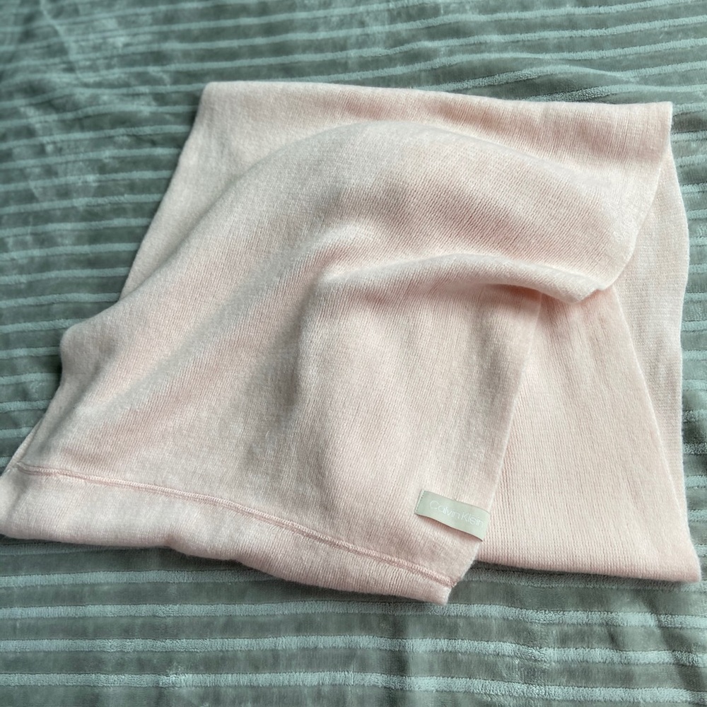Calvin Klein Baby pink infinity scarf